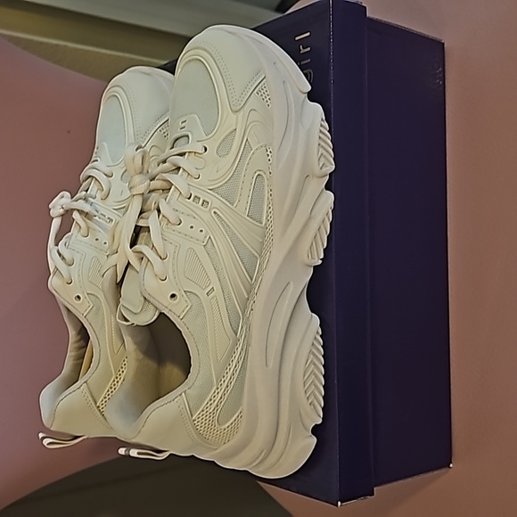 Madden Girl light pink/sand Chunky sneakers - Picture 4 of 14